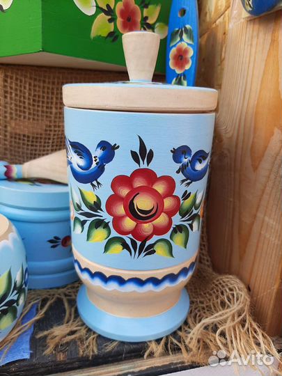 Бочонки, сахарницы, шкатулки с росписью