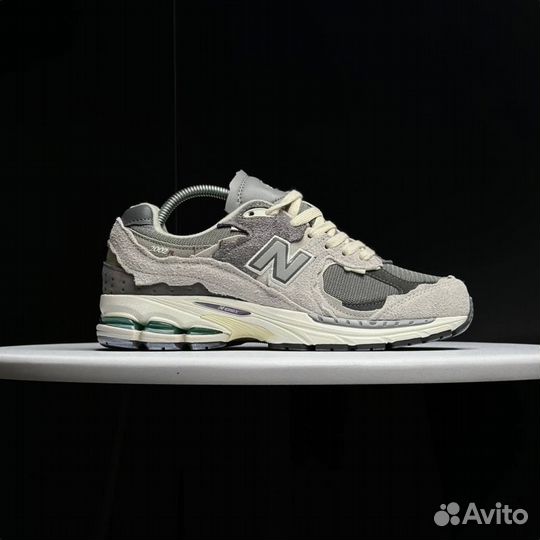 Кроссовки New Balance 2002R grey
