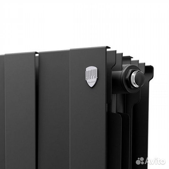 Биметаллический секционный радиатор отопления Roya