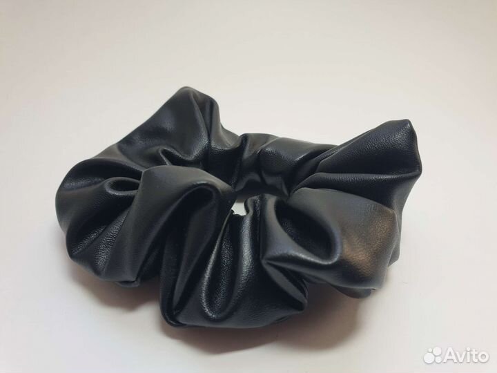 Резинки для волос на 2- 3 оборота. Ручная работа