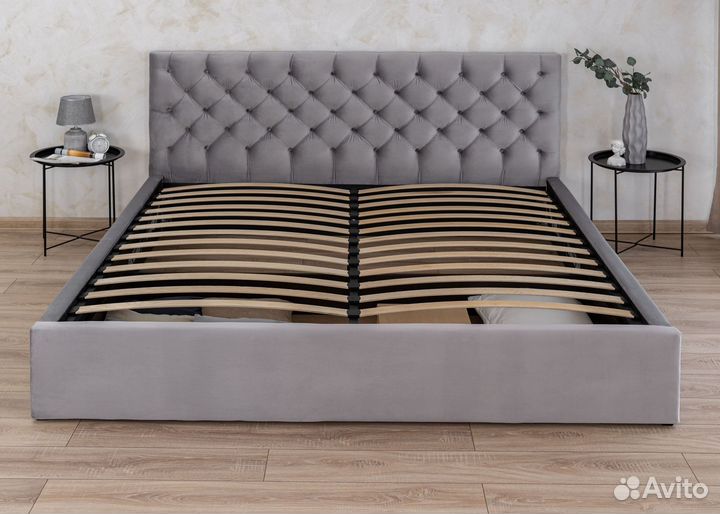 Кровать двуспальная