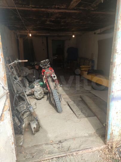 Гараж, > 30 м²