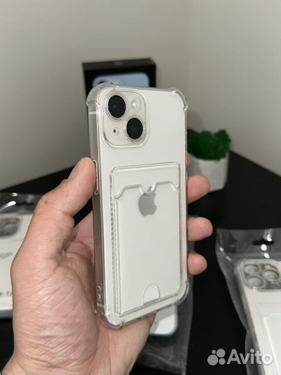 Чехол на iPhone с отделением под карту