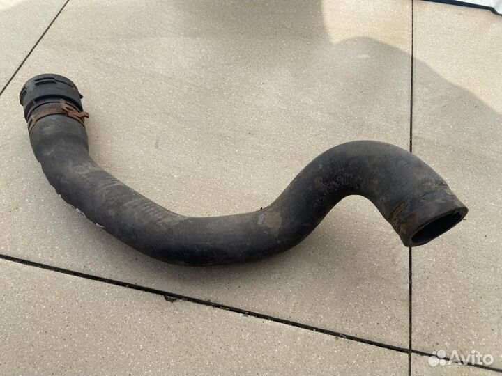 Патрубок радиатора Volkswagen Golf 5