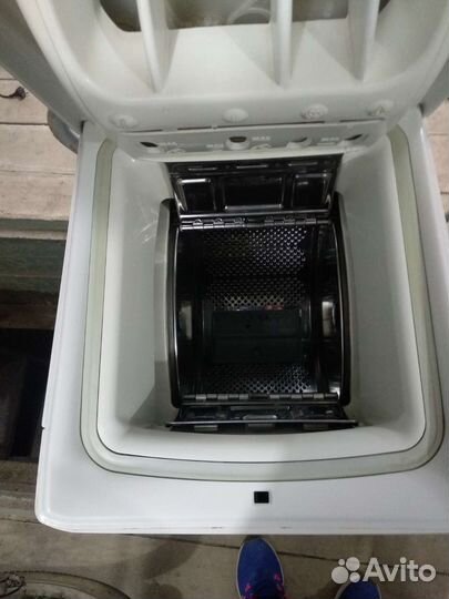 Стиральная машина с вертикальной загрузкой