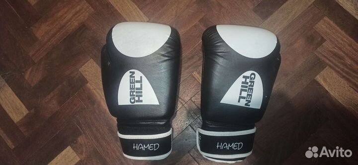 Боксерские перчатки 10 oz green hill