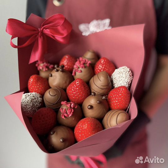 Клубника в шоколаде букет