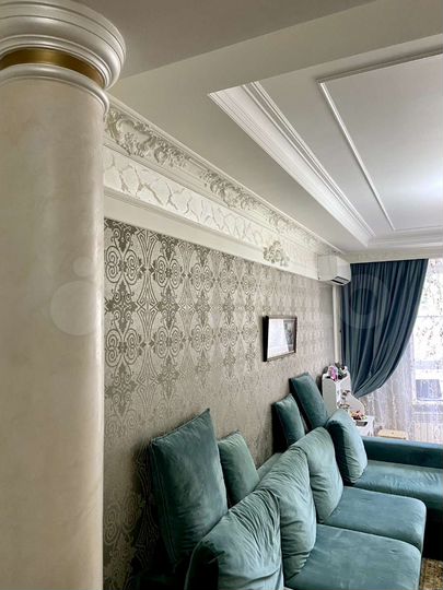 2-к. квартира, 80 м², 8/12 эт.