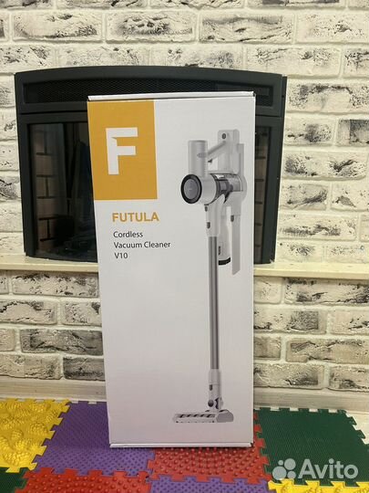 Вертикальный беспроводной пылесос Futula V10
