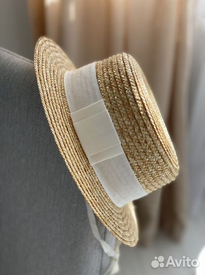 Шляпка соломенная