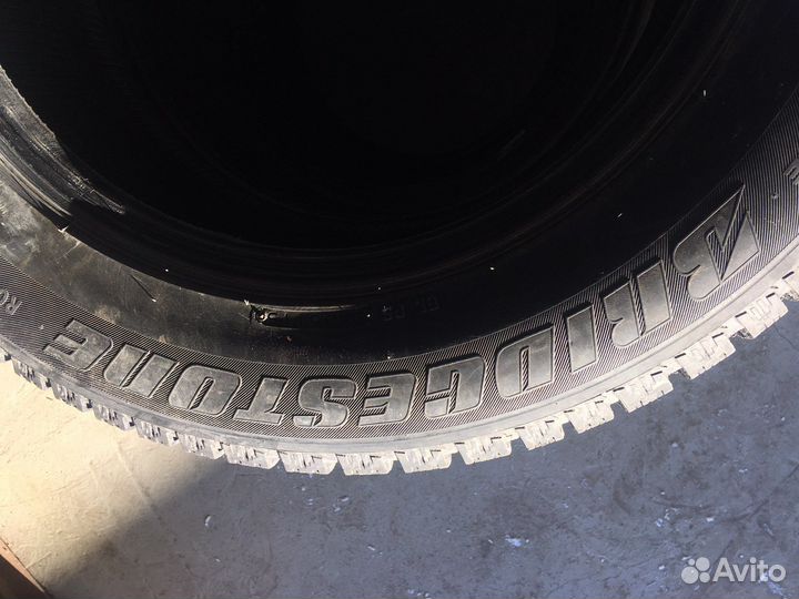 Bridgestone Ice Cruiser 7000 225/65 R17