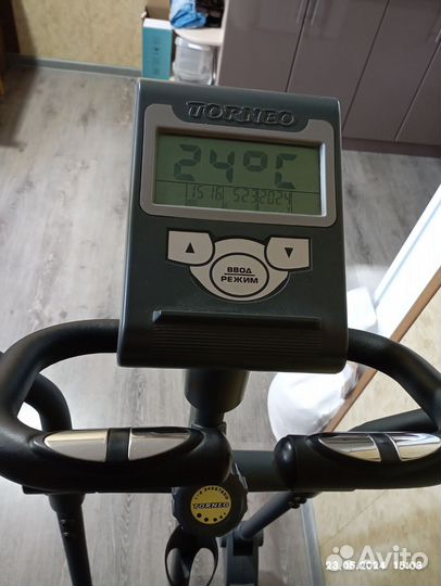 Эллиптический тренажер torneo