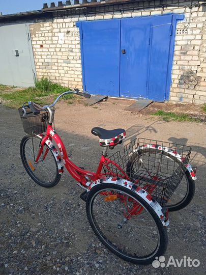 Велосипед трехколесный взрослый марки Stels