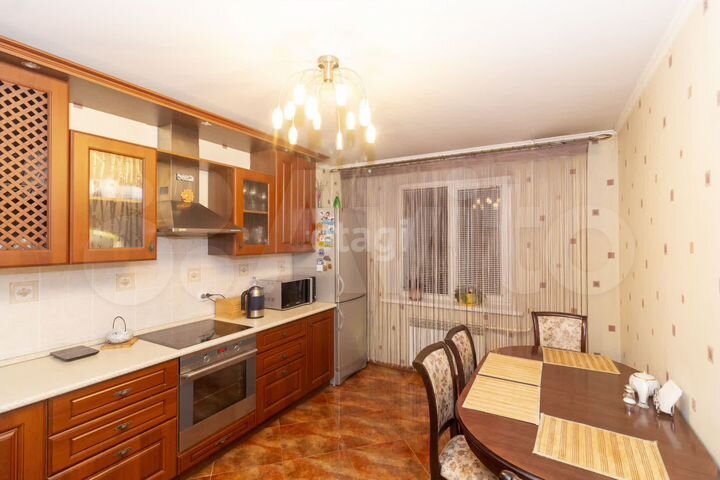 2-к. квартира, 64,5 м², 1/9 эт.