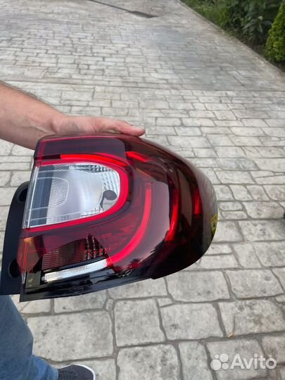 Задний фонарь от Рено Каптюр оригинал