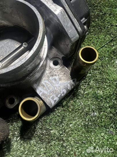 Дросельная заслонка Volkswagen Passat B5 1.8 ADR