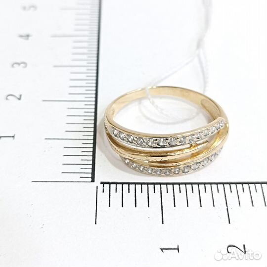 Золотое кольцо с камнем 18р