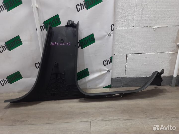 Левая обивка порога для Skoda Superb II