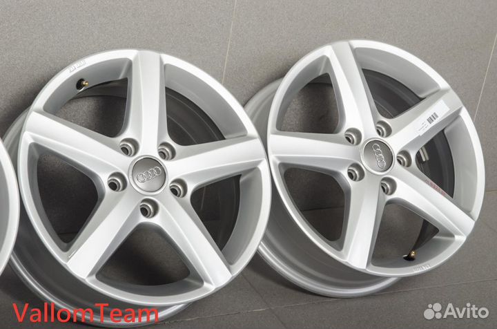 Лот M982250 Оригинальные 16-е диски audi