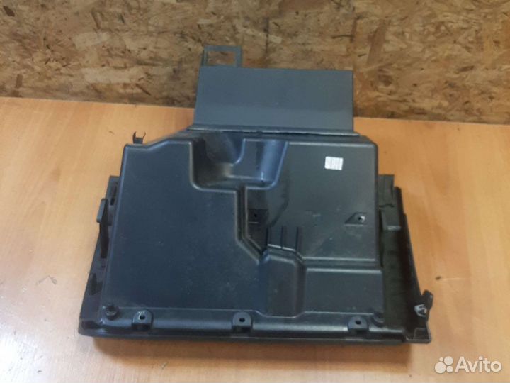 Бардачок Фольксваген Поло 5 седан 2009-2015г