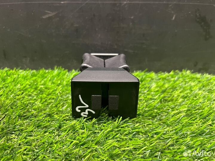 Подстаканник Lexus Gs430 UZS190 3uzfe 2005