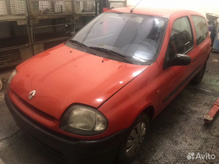Разбор на запчасти Renault Clio 1998-2008