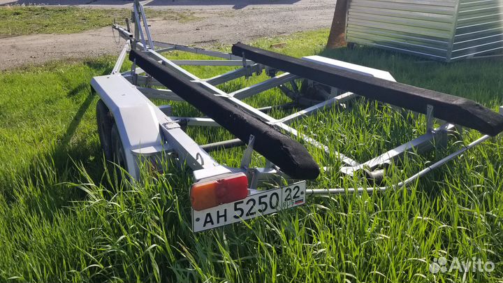 Прицеп лодочный для катера