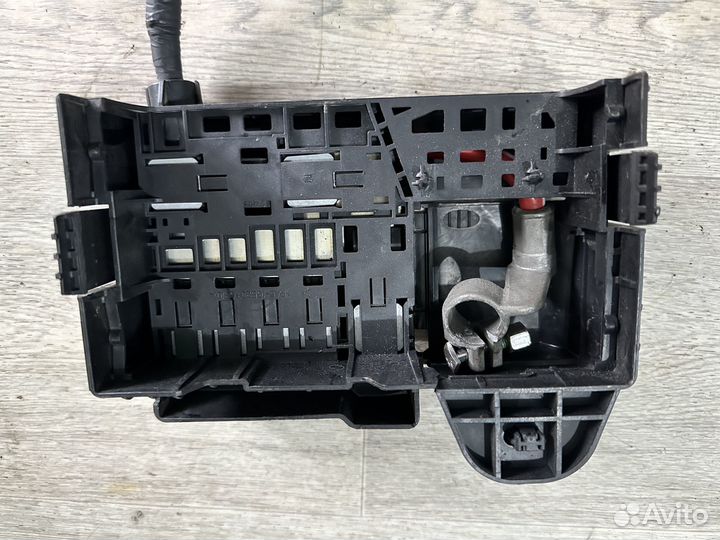 Блок предохранителей аккумулятора для Chevrolet Cr