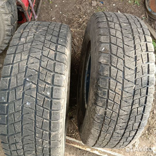 Bridgestone Blizzak DM-V1 265/70 R16 25P