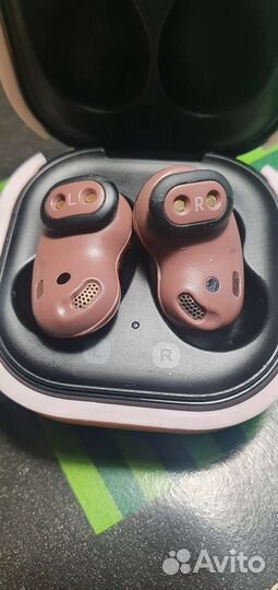 Samsung galaxy bads live оригинал