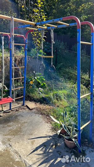 Детская спортивная площадка уличная