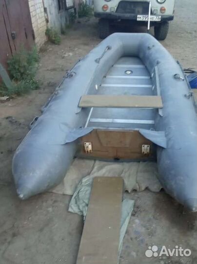 Надувная лодка