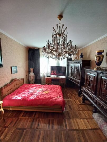 3-к. квартира, 75 м², 1/9 эт.