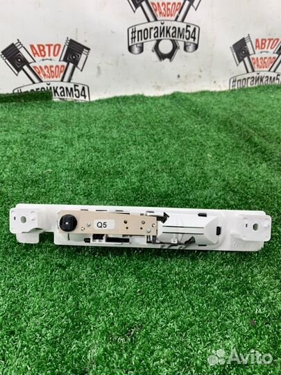 Плафон подсветки салона Mercedes-Benz S-Class W221