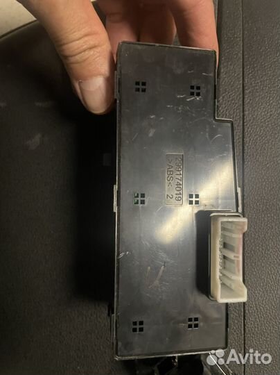 Блок управленя стеклоподъемника xunday solyares 2