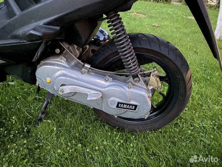 Скутер Yamaha YQ50 / YQ50L