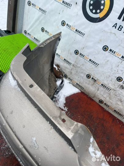 Задний бампер Ford Focus 1 седан америка 2.0 2003