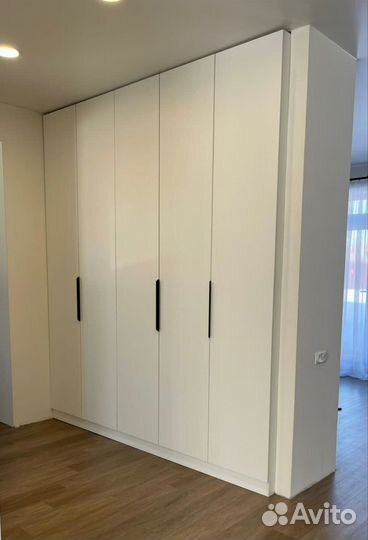 Шкаф распашной на заказ