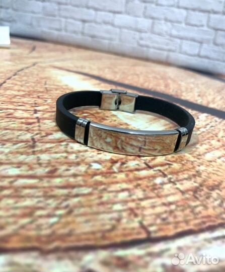 Браслет с гравировкой