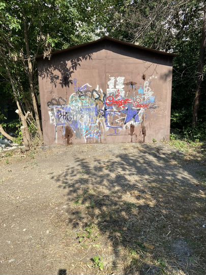 Гараж, > 30 м²