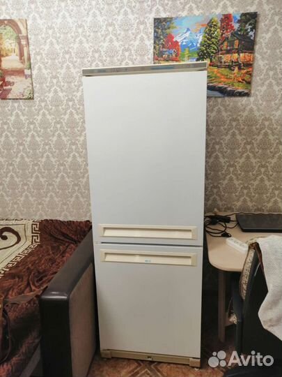 Холодильник бу stinol
