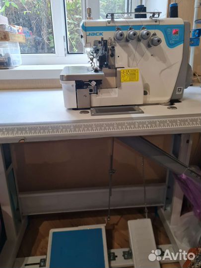 Промышленная швейная машинка jack