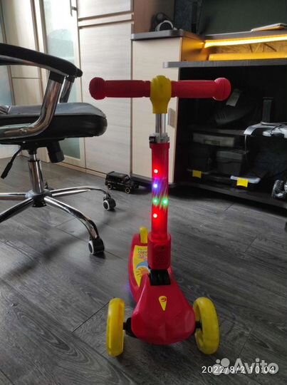 Самокат детский трехколесный Kreiss