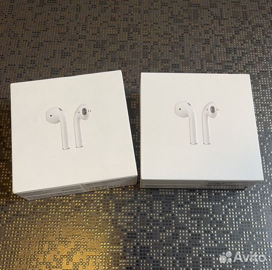 Коробка от наушников AirPods