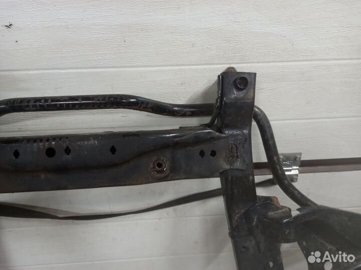 Подрамник LADA Largus 1