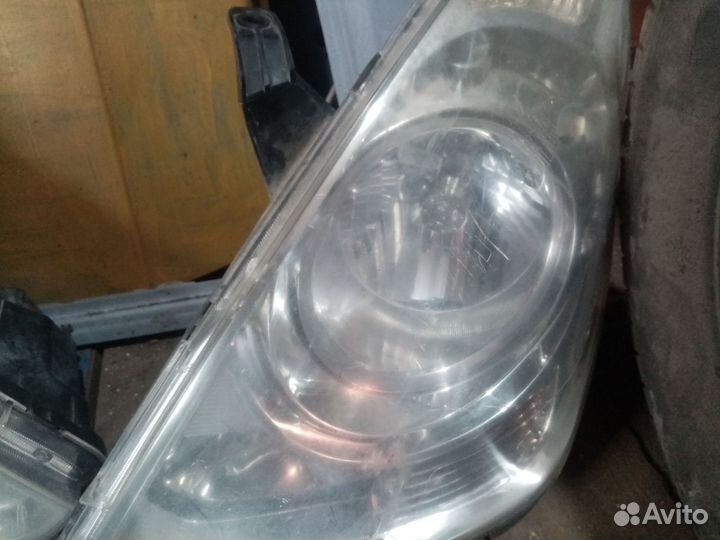 Фара Гранд Старекс (Grand Starex) Hyundai