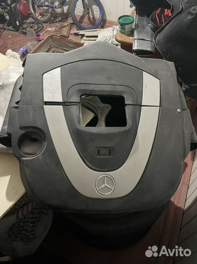 Крышка двигателя 273 мерседес 3.5