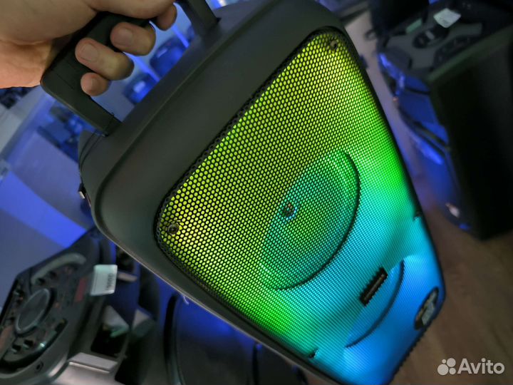 Большая портативная блютуз колонка