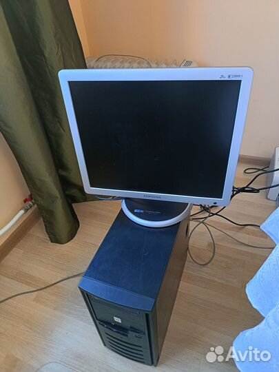 Монитор Samsung SyncMaster 961Bf