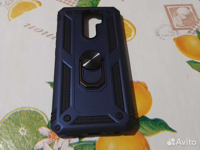 Чехлы на телефоны